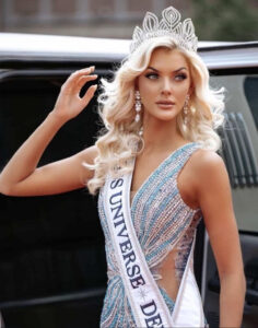 Desfile benéfico con Miss Universe a favor de los niños