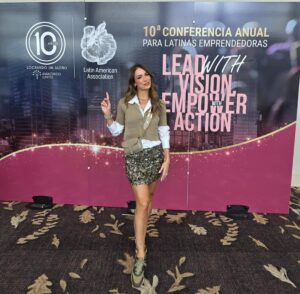 Alessandra Villegas Engalana la Conferencia Anual de Latin American Association en Atlanta, Georgia.