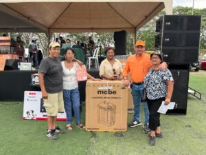 Colegio de Ingenieros Comerciales del Guayas rinde homenaje a Guayaquil