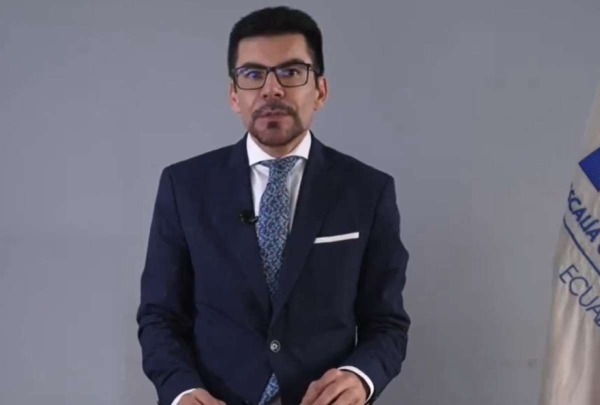 Carlos Alarcón es nombrado fiscal general encargado en reemplazo de Wilson Toainga