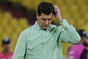 Rescalvo tras el 0–3 de Liga contra Barcelona: “En datos fue parejo; la diferencia llegó con 10 jugadores”