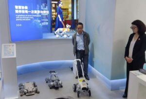 Así es la atención y la tecnología para personas con discapacidad en el Centro de Servicios de Beijing