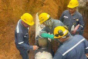 Autoridades controlan derrame de diésel en Quinindé