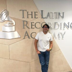 Alex Cohen, empresario musical venezolano, se une a laRecording Academy (GRAMMYs) como miembro de laClase 2025