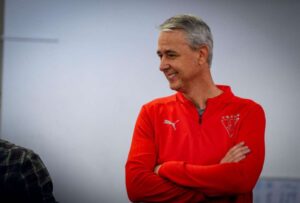 Tiago Nunes, DT de Liga de Quito, nominado por la IFFHS a “Mejor Entrenador de Club 2025”