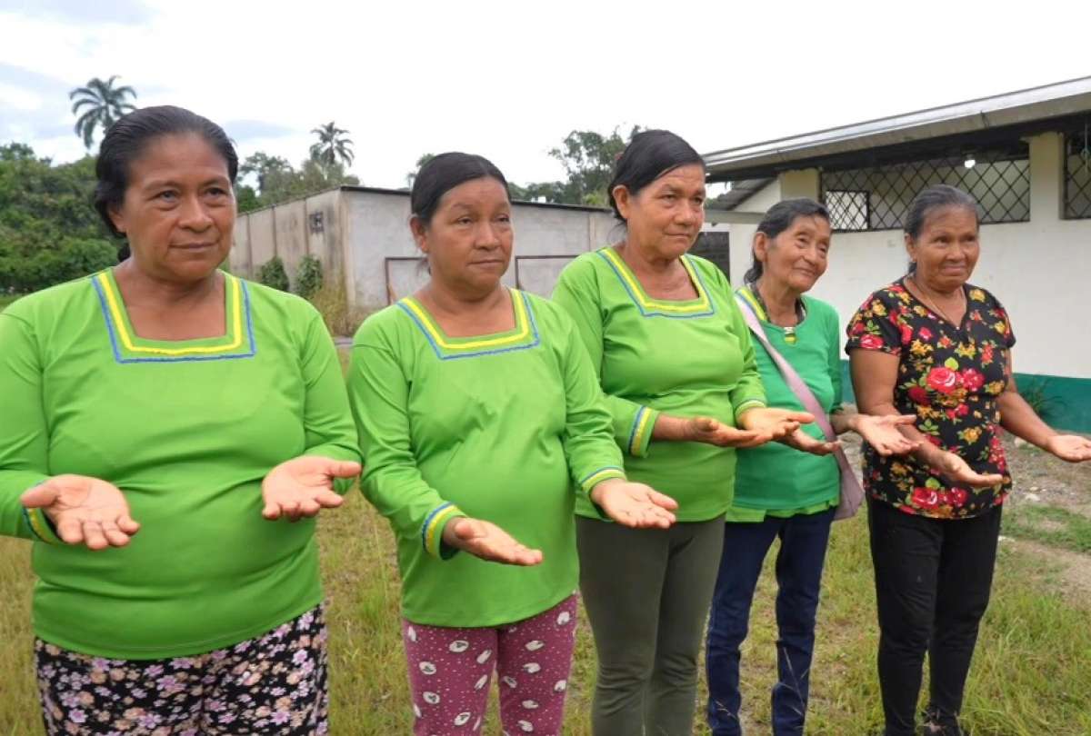 Ecuador reconoce por primera vez a las parteras tradicionales como profesionales de la salud