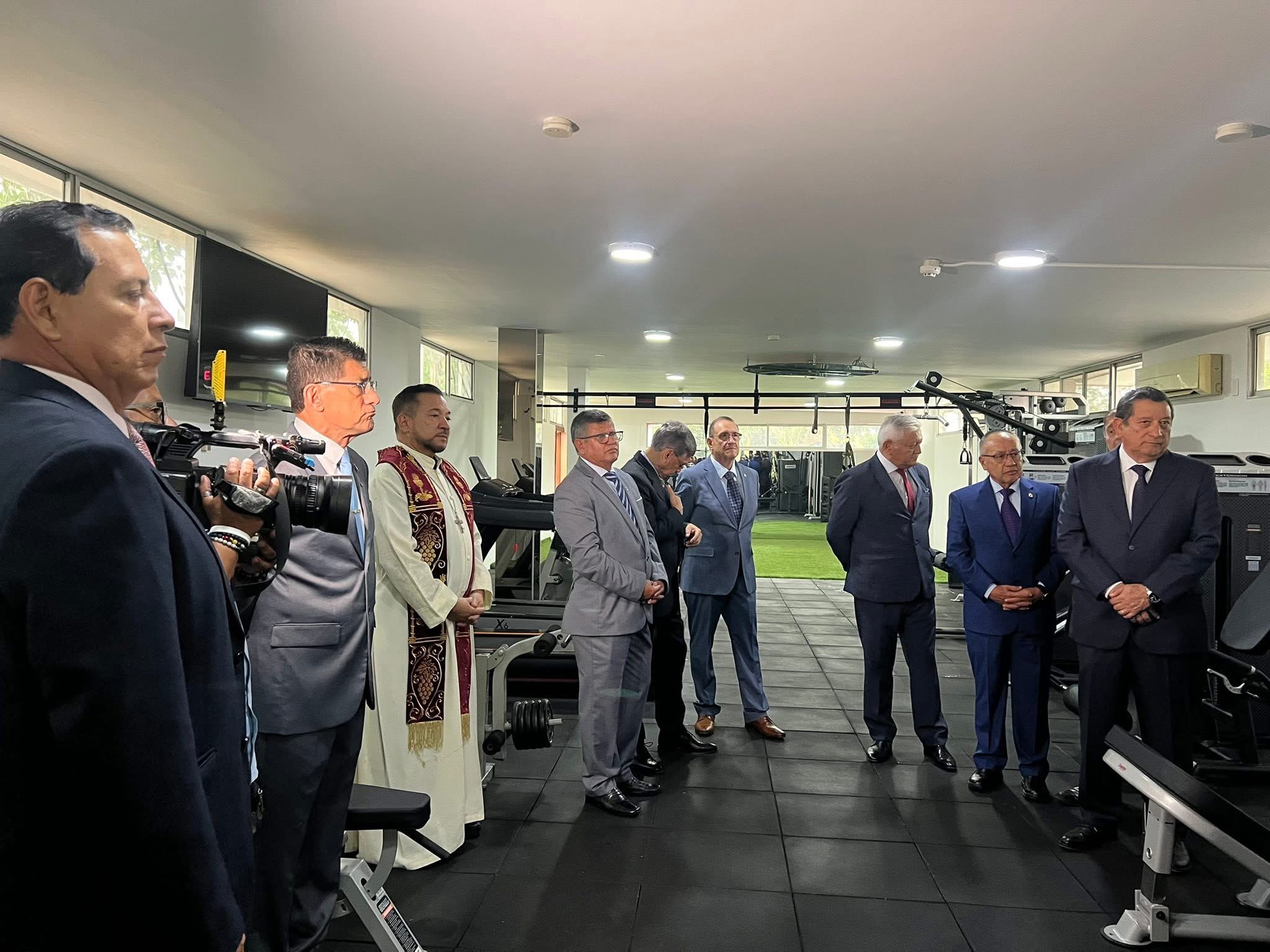 Inauguración del nuevo gimnasio del Circulo Militar de Guayaquil