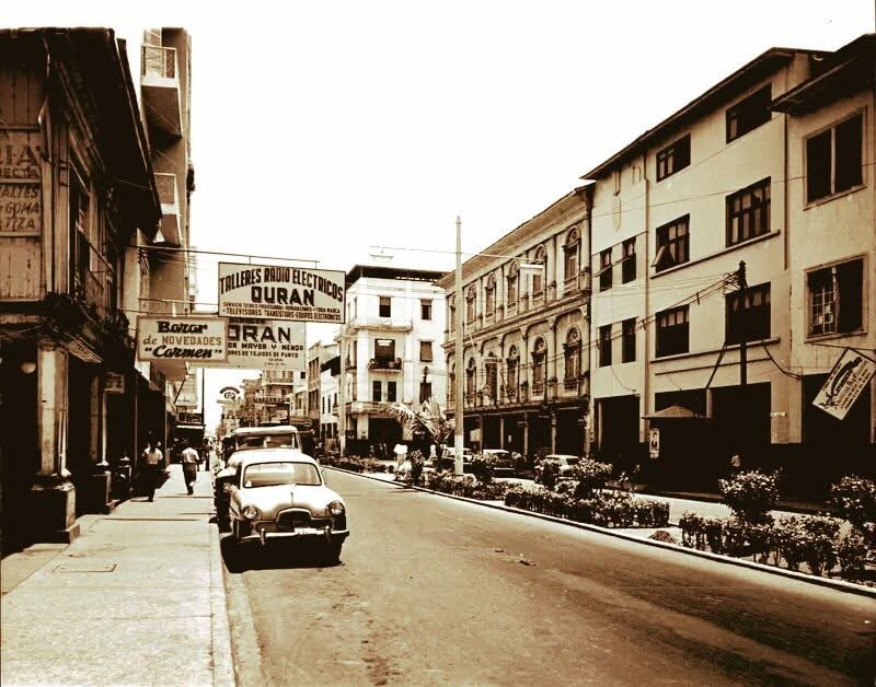 Avenida 10 de Agosto en proyección al Oeste