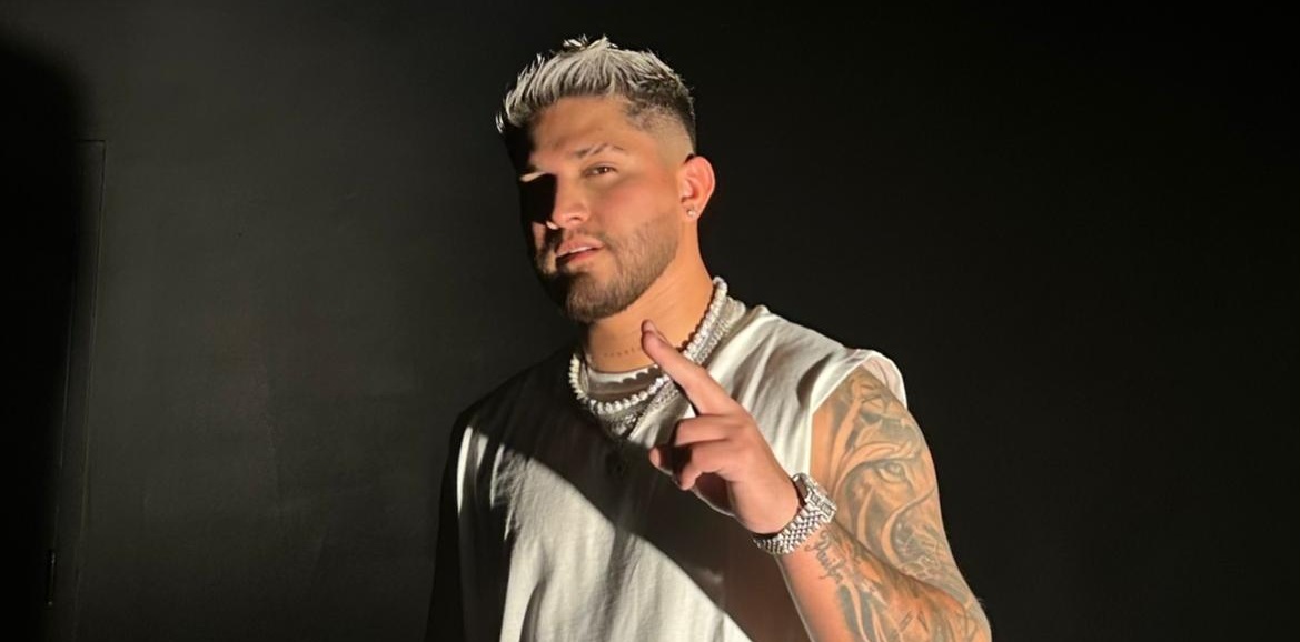 Xelo se abre paso en el panorama musical global con el Disco de “OROS”