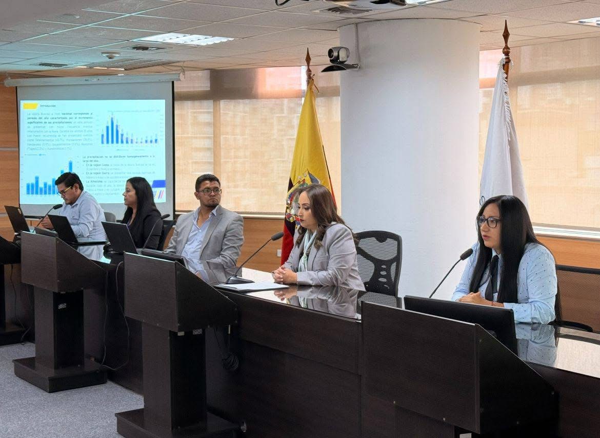 GOBIERNO DE DANIEL NOBOA PRESENTA ESTRATEGIA NACIONAL DE PREPARACIÓN Y RESPUESTA ANTE LA ÉPOCA LLUVIOSA PARA PROTEGER LA VIDA, LA INFRAESTRUCTURA Y LOS MEDIOS DE VIDA DE LA POBLACIÓN