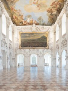 Un comedor apto para un elector. 👑