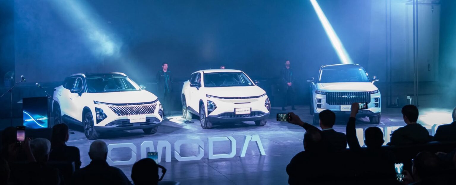 LA ÚLTIMA GENERACIÓN EN TECNOLOGÍA AUTOMOTRIZ CHINAYA ESTA DISPONIBLE EN ECUADOR