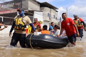 INFORMACIÓN AL DÍA CON ROBERTO GARCÍA!!!MILAGRO EN ALERTA ROJA: EL 90% DEL CANTÓN BAJO EL AGUA