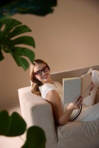 Ver bien en un mundo digitalizado: Cómo los lentes monofocales digital acompañan la rutina diaria