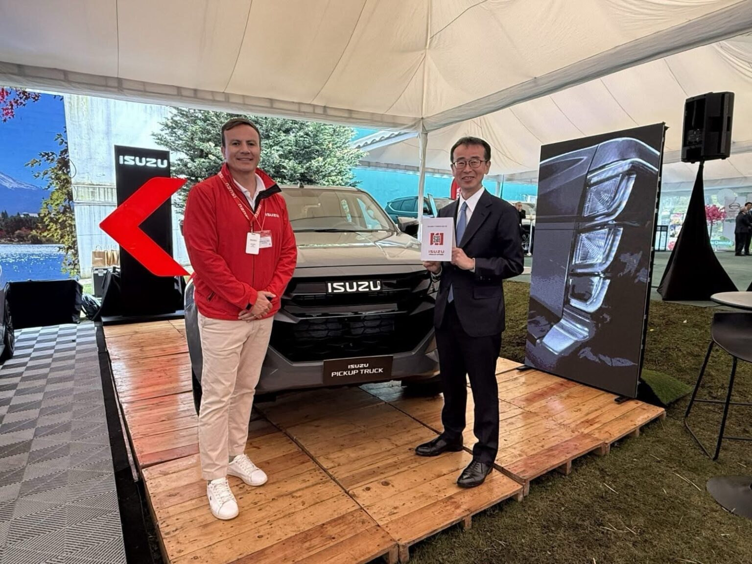 ISUZU PARTICIPA EN uno DE LOS ENCUENTROS DIPLOMÁTICOS MÁS RELEVANTES DE LA EMBAJADA DE JAPÓN EN ECUADOR