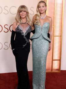 Kate Hudson llegó a la alfombra roja de los Oscars 2026