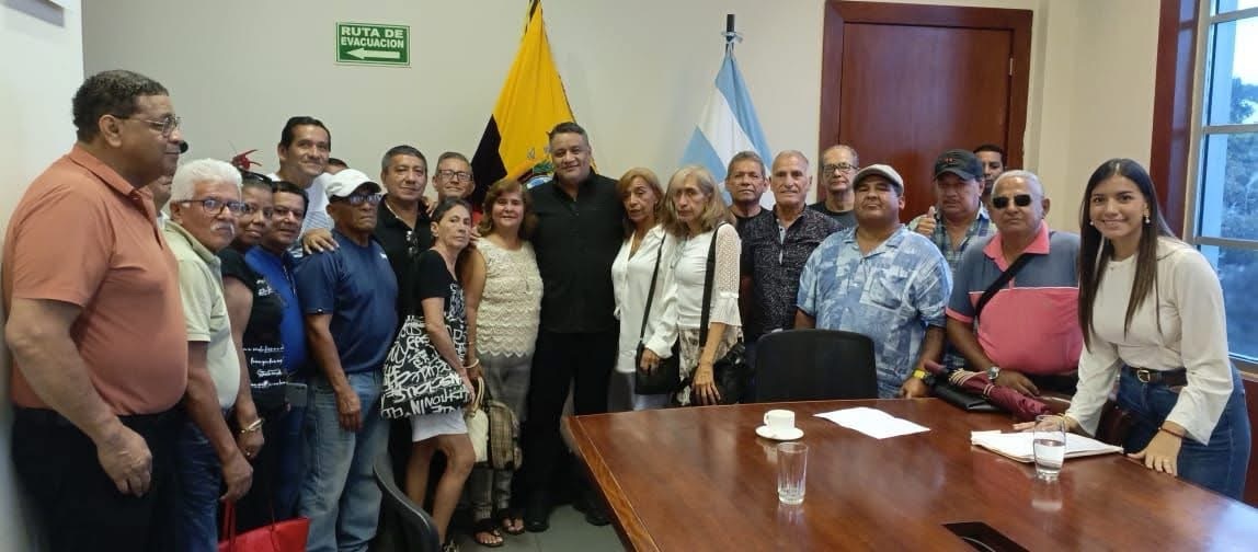 GOBERNADOR DEL GUAYAS VISIBLEMENTE MOLESTO EXPRESÓ SU PREOCUPACIÓN POR EL NO DESBLOQUEO DE CUENTAS DE JUBILADOS, POR PARTE DEL IESS Y BIESS