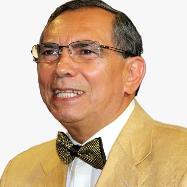 Conferencia del Dr Zenobio Saldivia