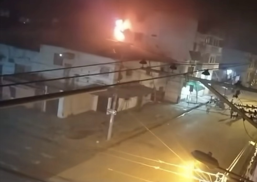 Incendio de alarma 2 dejó un fallecido, de aproximadamente 45 años.