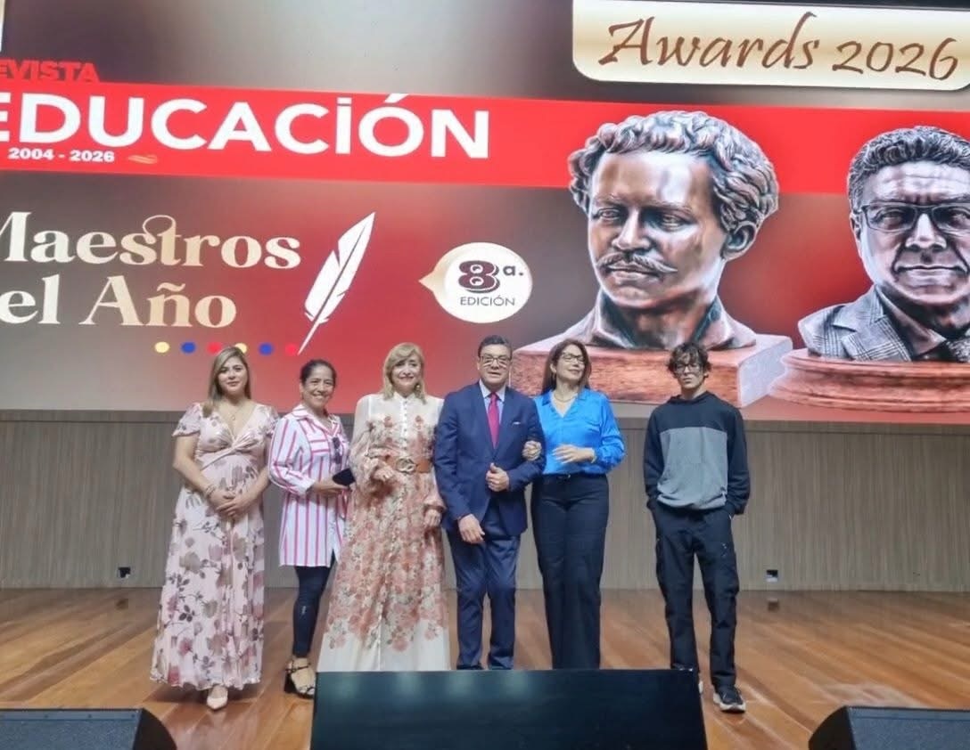 STAFF REVISTA EDUCACION