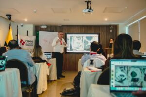 OMNI HOSPITAL REUNIÓ A EXPERTOS NACIONALES E INTERNACIONALES PARA ACTUALIZAR EL TRATAMIENTO INTEGRAL DEL CÁNCER DE RECTO