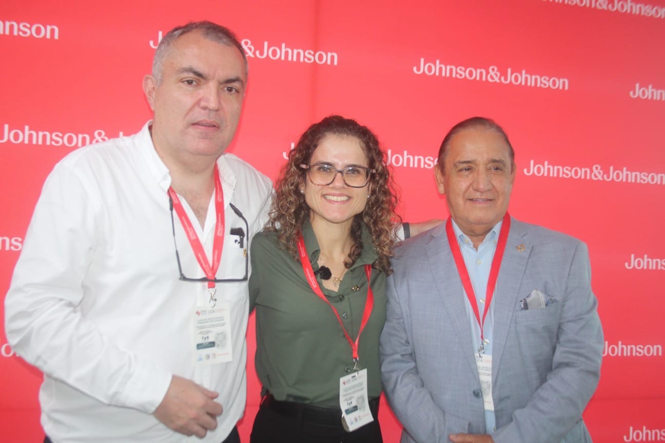 OMNI HOSPITAL REUNIÓ A EXPERTOS NACIONES E INTERNACIONALES PARA ACTUALIZAR EL TRATAMIENTO INTEGRAL DEL CÁNCER DE RECTO