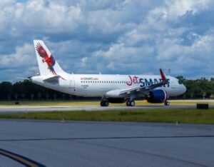 Vacaciones escolares 2026: JetSMART lanza vuelos baratos de Quito a Lima y Sudamérica con hasta 23% de descuento