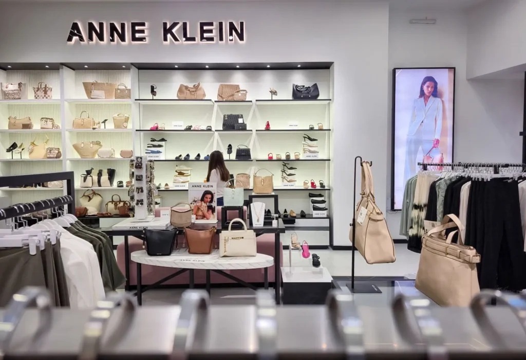 Anne Klein, una de las marcas referentes de moda femenina