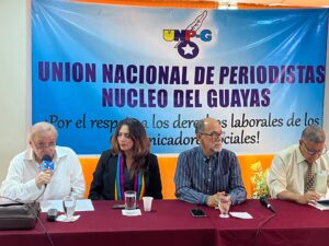 Otras miradas sobre el 10 de agosto