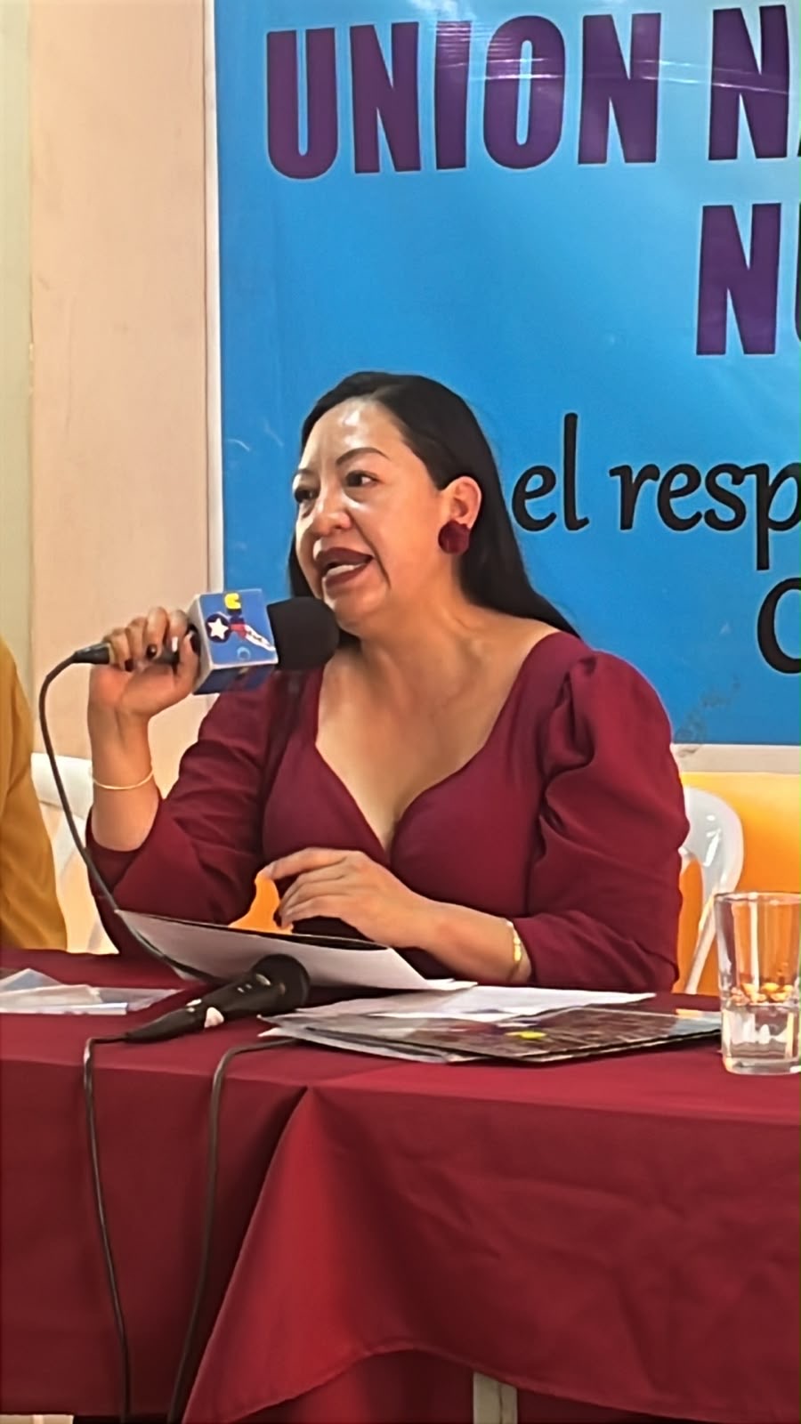 La ponente, catedrática de literatura de la Universidad Nacional de Chimborazo