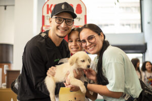Más de 15 perros y gatos encontraron una nueva oportunidad en la jornada de adopción de Vidapets