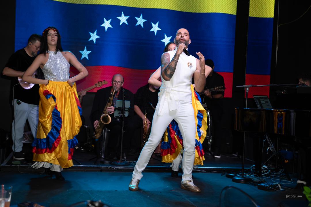 Gus Ormo cautiva a Miami en un concierto exclusivo y encamina su álbum Alquimia rumbo a los Latín GRAMMY
