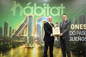 CÁMARA DE LA CONSTRUCCIÓN RECONOCIÓ A EXPOPLAZA POR LOS 40 AÑOS DE HÁBITAT