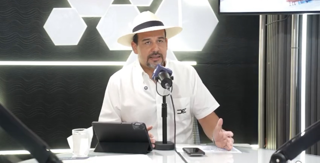 PREFECTO CARLOS ENCALADA EXIGE A MUNICIPIOS DEL GUAYAS ACELERAR LA ADECUACIÓN DE ALBERGUES ANTE POSIBLE FENÓMENO El NIÑO