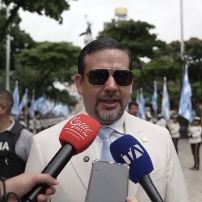 PREFECTURA DEL GUAYAS RINDIÓ HOMENAJE A GUAYAQUIL POR LOS 206 AÑOS DE SU INDEPENDENCIA