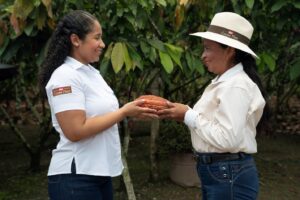 NESTLÉ ECUADOR CONMEMORA EL DÍA DE LAS MUJERES RURALES DESTACANDO EL LIDERAZGO DE LAS PRODUCTORAS de CACAO